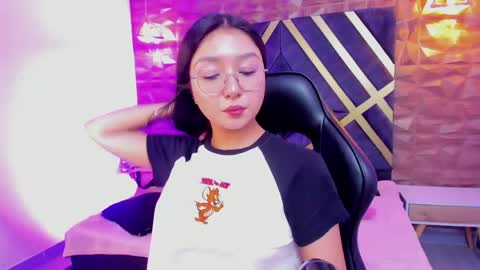 Sydney online show from April 20, 11:19 pm