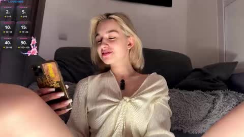 Mona online show from February 27, 5:27 pm