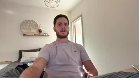 syl092 online show from April 21, 4:47 pm