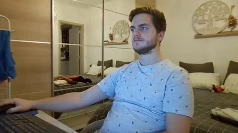 syl092 online show from November 25, 4:39 pm