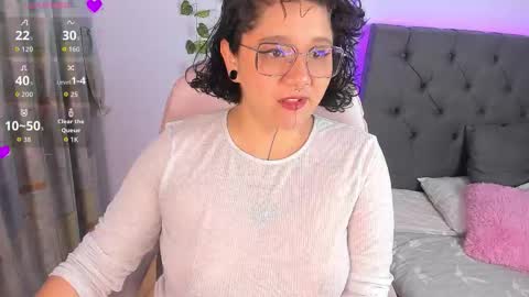    online show from February 3, 12:53 pm