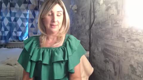 Sylvia online show from February 5, 8:40 am