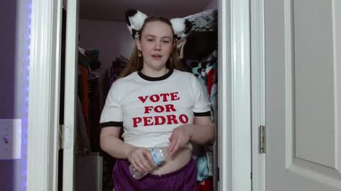 Jennah online show from February 28, 9:41 pm