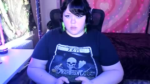 Goddess Flame online show from January 12, 7:31 pm