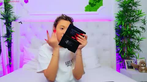 Arianna online show from November 21, 1:53 pm