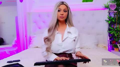 Arianna online show from March 2, 1:18 pm