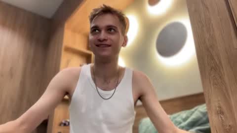 tai_fun online show from March 12, 12:42 pm