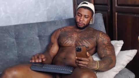 Tairon Tucke online show from January 17, 3:34 am