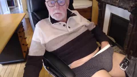 taisabaki54 online show from December 4, 12:38 pm