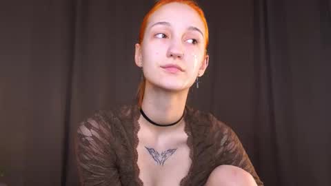 Snapshot of taiteedgington chatting on September 16, 3:53 am im Lally online show from September 16, 3:53 am