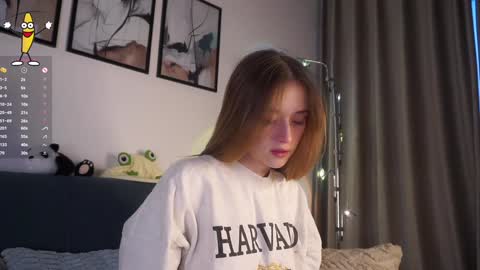 Mia online show from February 2, 1:58 am