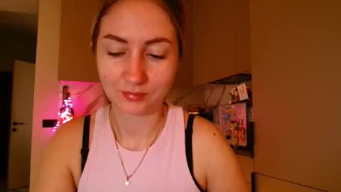  Kira  online show from March 10, 6:29 am