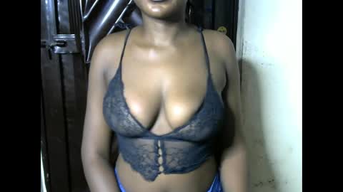 tall_choco online show from March 15, 10:57 pm