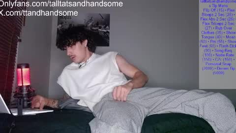 talltatsandhandsome2 online show from April 4, 2:51 am