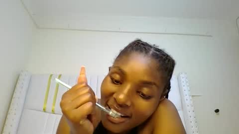 Snapshot of tamia538235 chatting on March 6, 10:58 pm tamia online show from March 6, 10:58 pm