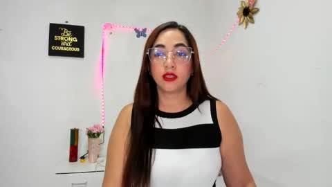 TamiDesire online show from April 24, 6:21 pm