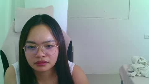 Angel online show from May 31, 6:09 pm