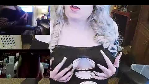 TammiTatas online show from October 18, 1:43 am