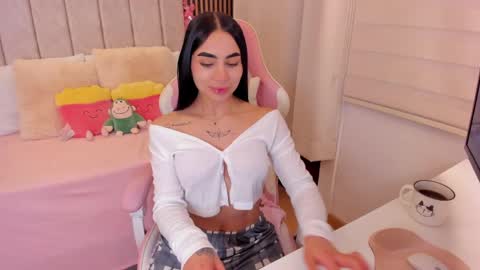 Tammy online show from June 2, 6:32 pm