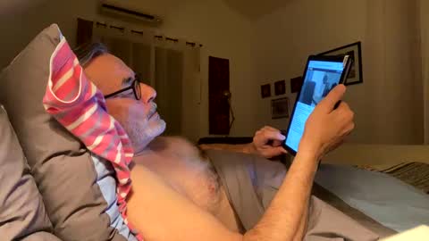 Dominique online show from February 7, 11:24 pm