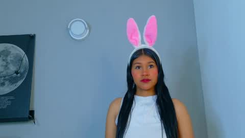 T A N I A  online show from March 30, 12:49 pm