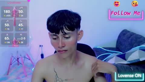 Snapshot of tanjiro_cute chatting on January 24, 8:23 am Andres online show from January 24, 8:23 am