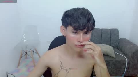 Snapshot of tanjiro_cute chatting on February 27, 3:29 am Andres online show from February 27, 3:29 am