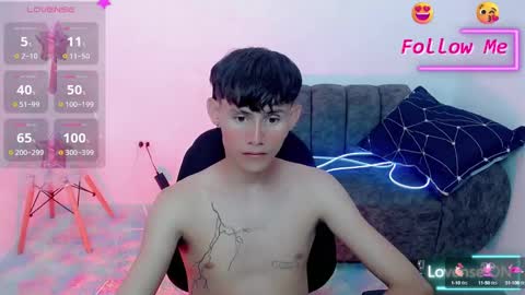 Snapshot of tanjiro_cute chatting on January 30, 9:36 am Andres online show from January 30, 9:36 am