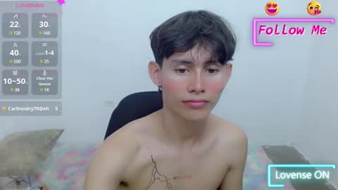 Snapshot of tanjiro_cute chatting on March 11, 1:26 am Andres online show from March 11, 1:26 am
