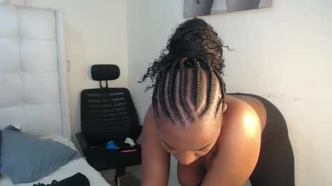 tania online show from January 15, 11:52 am