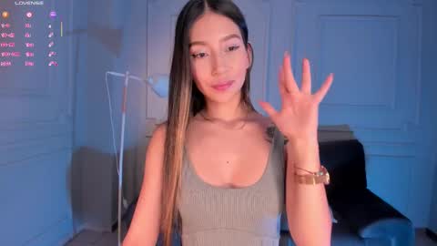 Tara Lawrence online show from December 17, 3:57 am