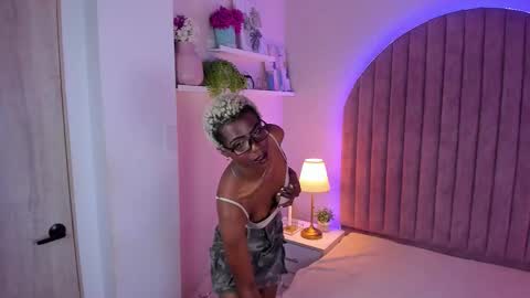 taramasud_ online show from February 23, 1:13 pm