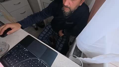 tarkan198 online show from November 23, 9:18 am