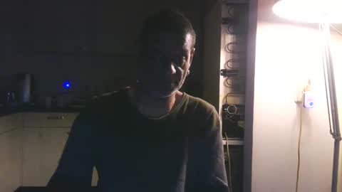 Genaro Thode online show from April 22, 9:33 pm