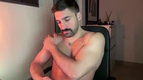 tarquit8 online show from January 5, 9:40 pm