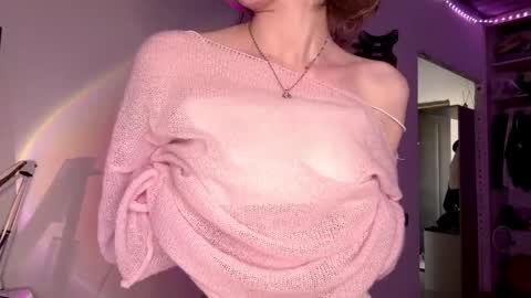 Darlin online show from May 7, 10:27 pm