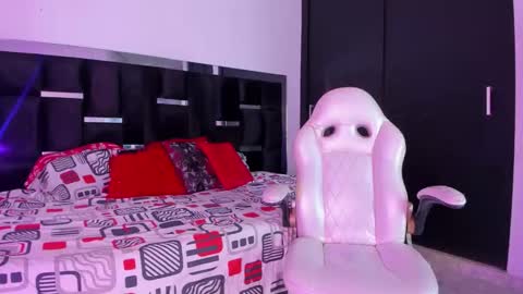 tashasant online show from November 24, 9:24 pm