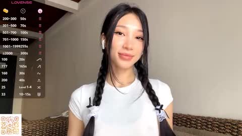 Viola online show from November 6, 4:15 am