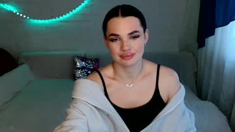 tasty_babyy online show from April 3, 1:18 pm