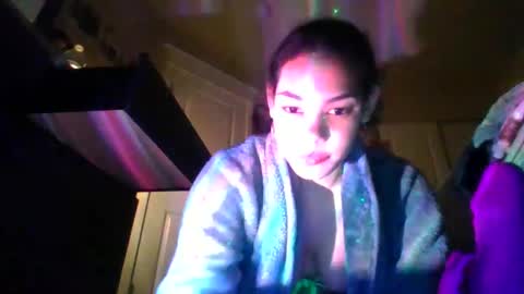 tastylolaa online show from February 1, 11:21 am