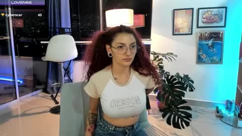 Snapshot of tastymeli8 chatting on December 14, 3:39 am Meli online show from December 14, 3:39 am