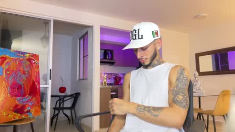 Jonathan  Juan online show from December 3, 8:44 am