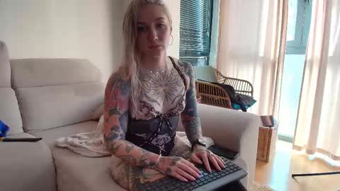 tattoobbgirl online show from February 3, 3:16 pm