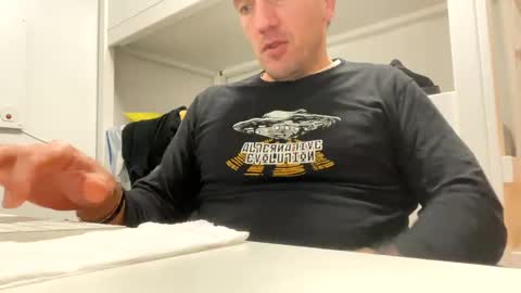 Tatuador40 online show from December 30, 11:28 pm