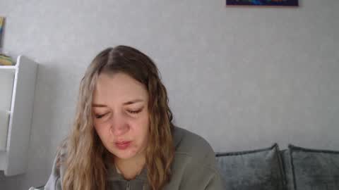 Snapshot of taxxxu chatting on December 2, 7:19 am Diana online show from December 2, 7:19 am