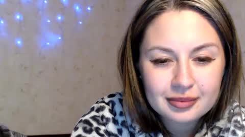 Taya online show from March 10, 11:51 pm