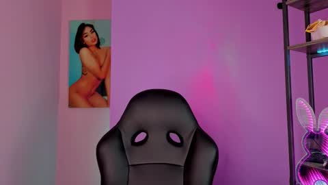   online show from November 5, 4:14 am