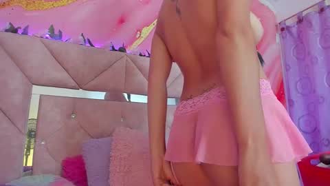 Sarah  online show from October 18, 7:18 pm