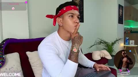 Snapshot of taylor_johnn chatting on September 8, 9:58 pm Penagos zz    online show from September 8, 9:58 pm