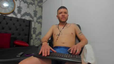 taylor_mason1 online show from November 21, 8:51 pm